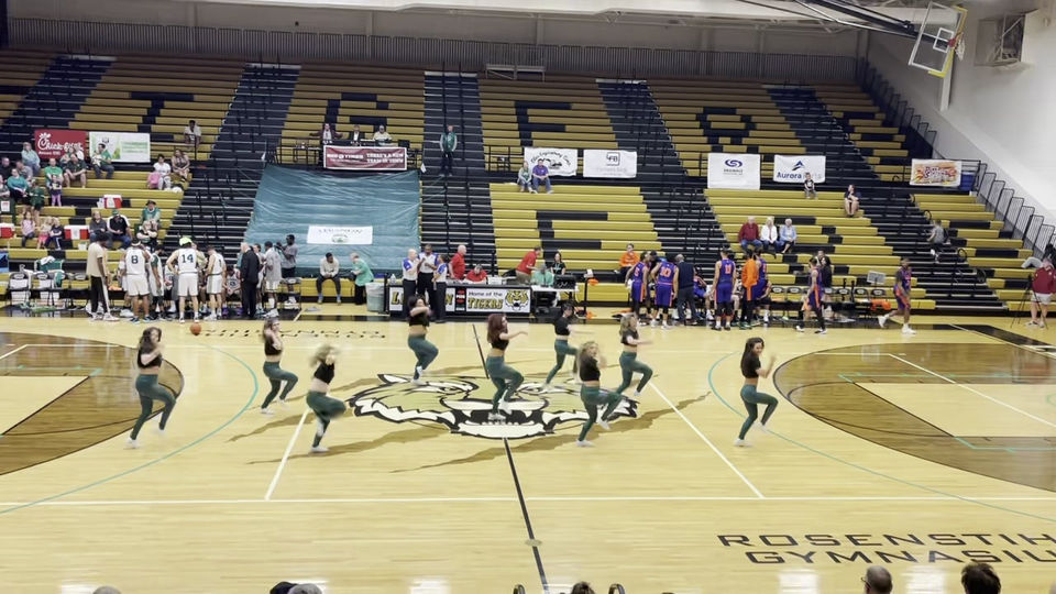 Emerald Spirit Dance Team_HIP HOP